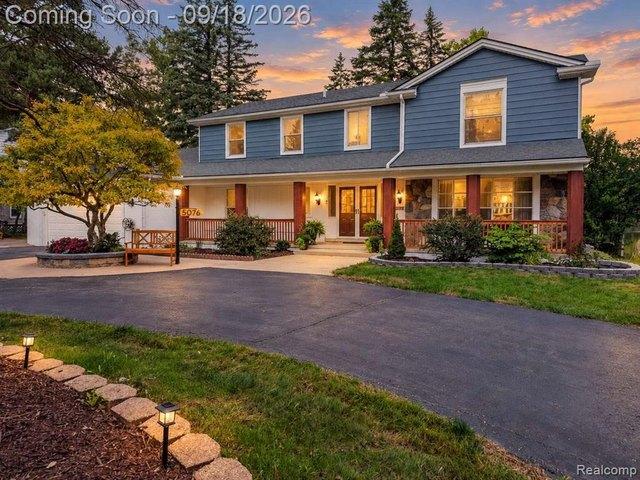 House for sale in West Bloomfield Lake, West Bloomfield Township