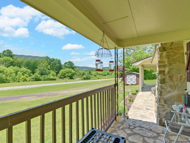 House for sale in Turtletown