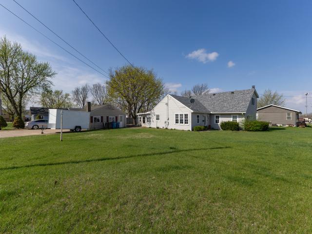 House for sale in Camanche, Iowa