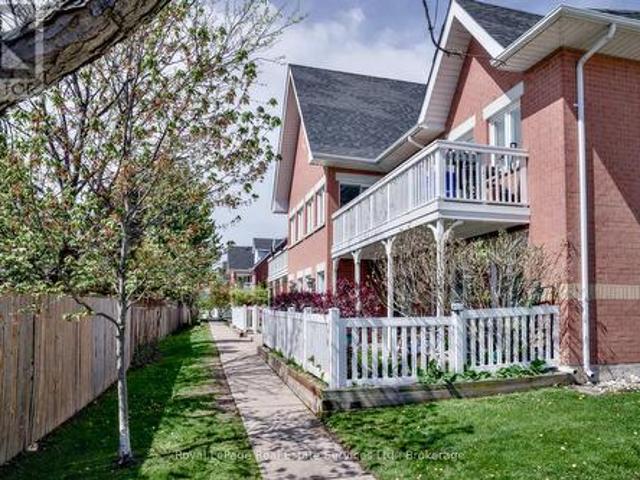 Condo for sale in Burlington, Ontario