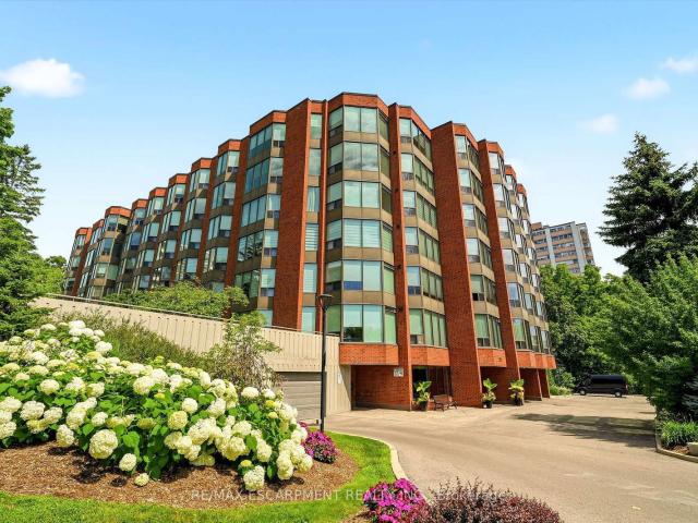 Condo for sale in Burlington, Ontario