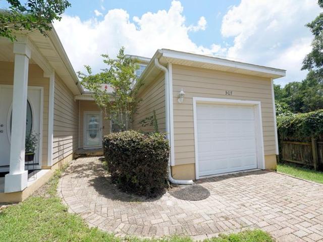 Townhouse for sale in Niceville, Florida