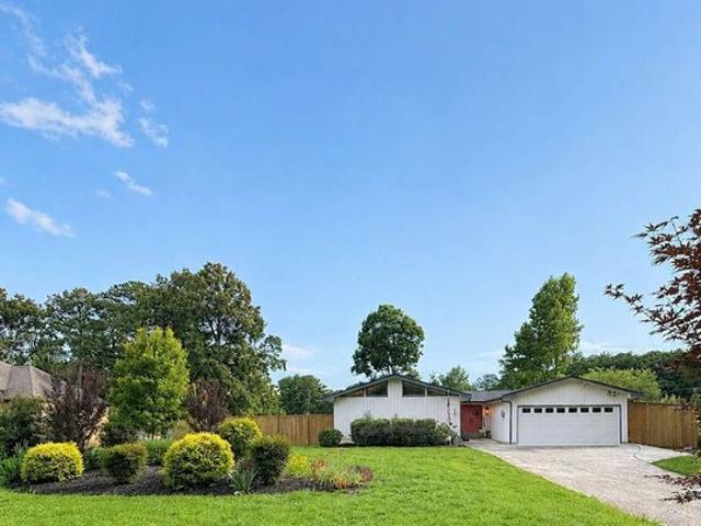 House for sale in Lilburn, Georgia