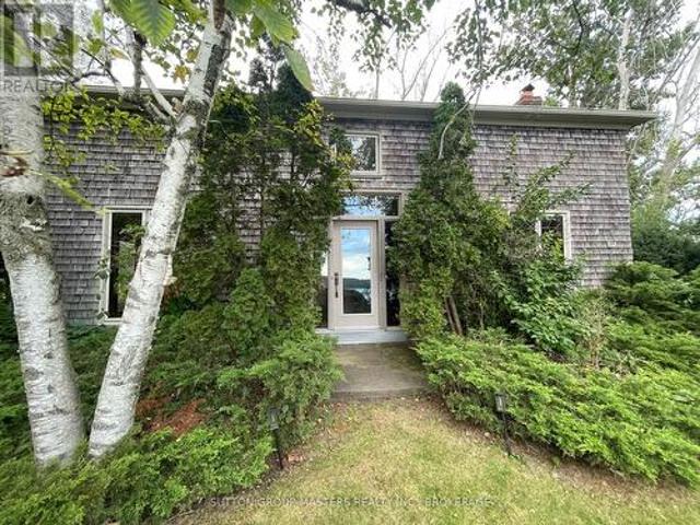 House for sale in Greater Napanee, Eastern Ontario