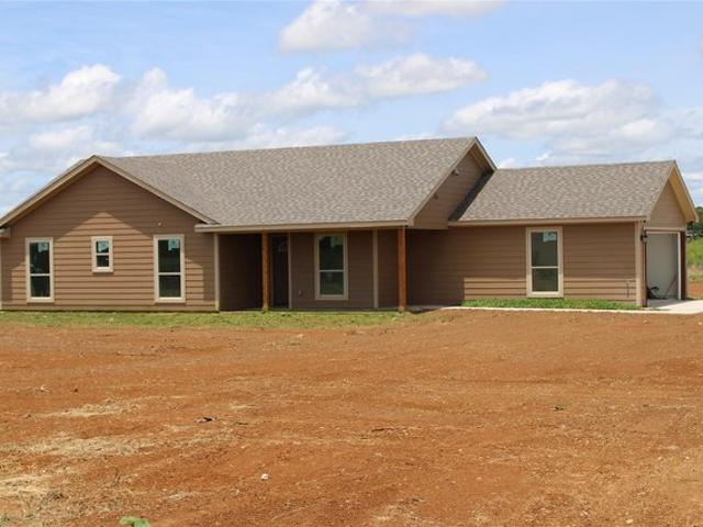 House for sale in Jacksboro, Texas