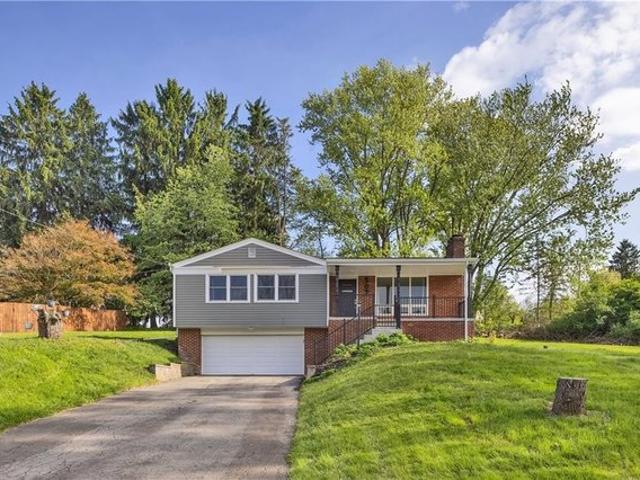 House for sale in Bakerstown, Pennsylvania