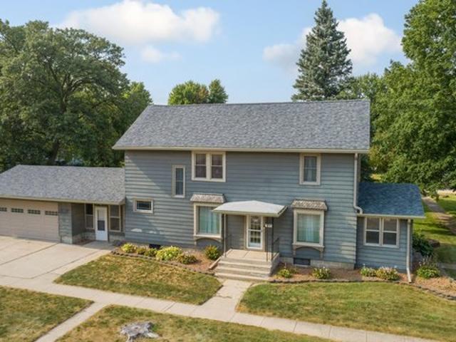 House for sale in Emmetsburg, Iowa