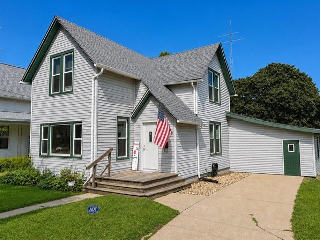 House for sale in Lanark, Illinois