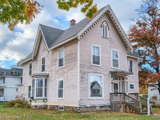 House for sale in Lapeer, Michigan