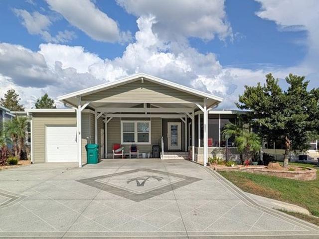 House for sale in Lady Lake, Florida