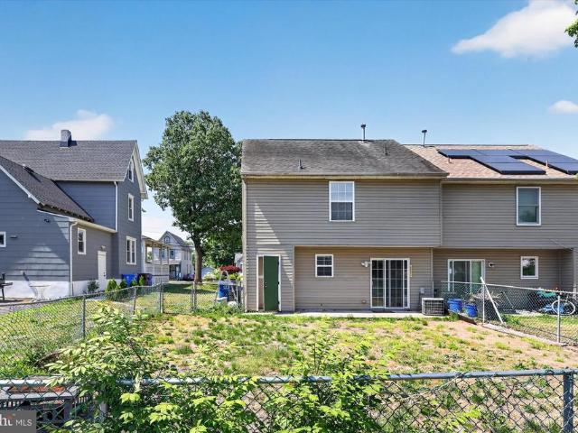 Townhouse for sale in Riverside, New Jersey