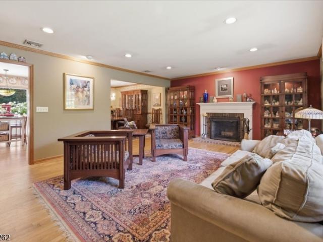 House for sale in Wyckoff, New Jersey