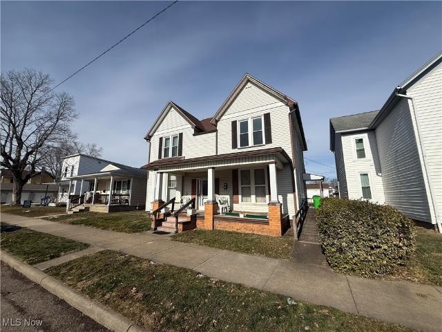 House for sale in Uhrichsville, Ohio