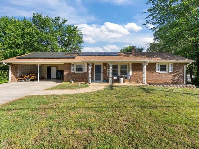 House for sale in Alamance, North Carolina