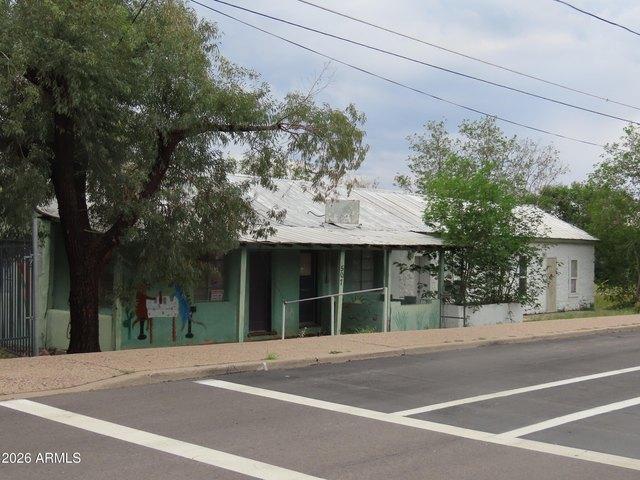 Townhouse for sale in Superior, Pinal County