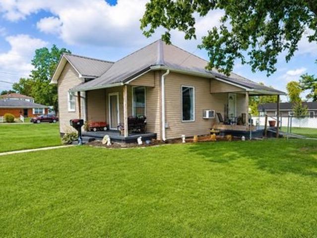 House for sale in Bicknell, Indiana