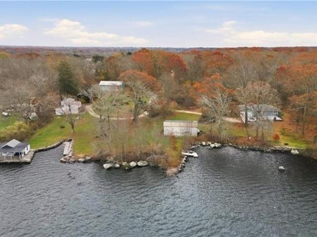 House for sale in Tiverton, Rhode Island