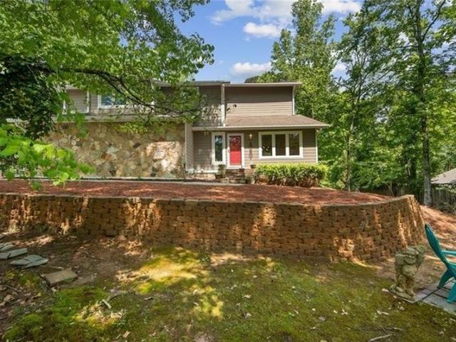 House for sale in Sandy Springs, Georgia