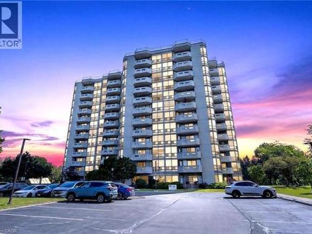 Condo for sale in Burlington, Ontario