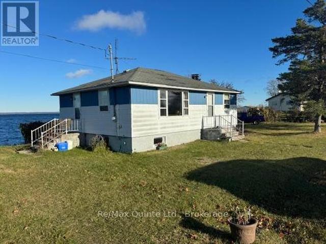 House for sale in Ontario