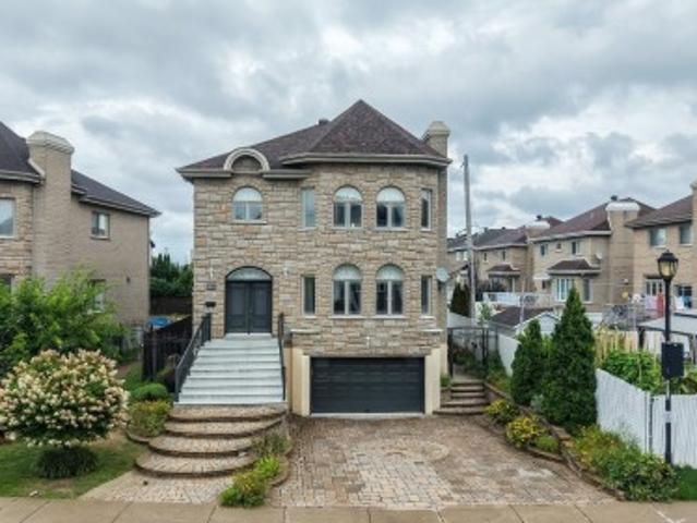 House for sale in Saint-Léonard, Montréal