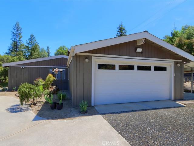 House for sale in Oakhurst, California