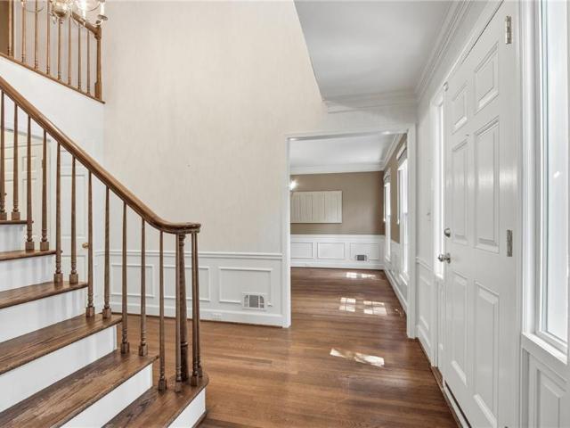 House for sale in Dunwoody West, Dunwoody