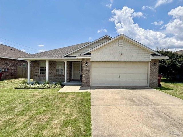 House for sale in Pace, Florida