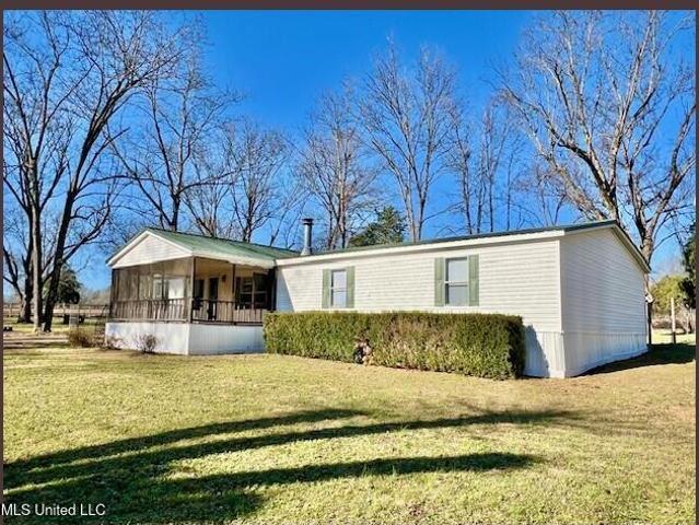 House for sale in Crenshaw, Mississippi