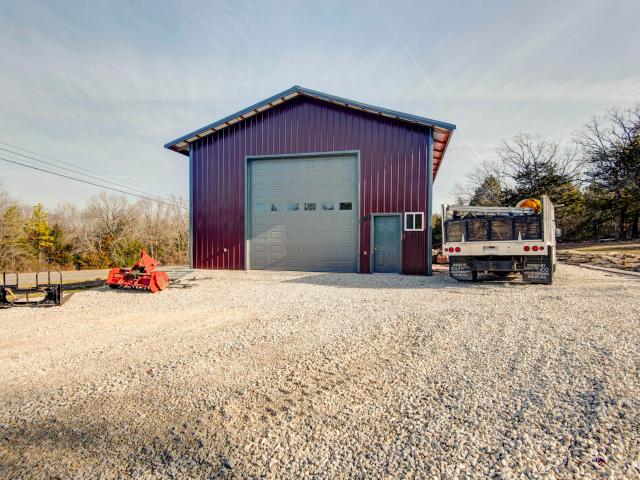 House for sale in Cedarcreek, Missouri