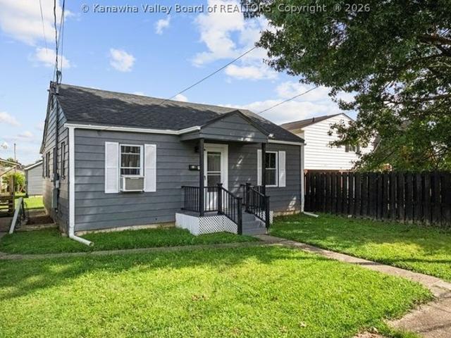 House for sale in Dunbar, West Virginia