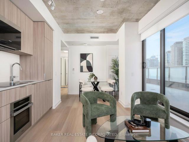 Condo for sale in Toronto Centre, Toronto