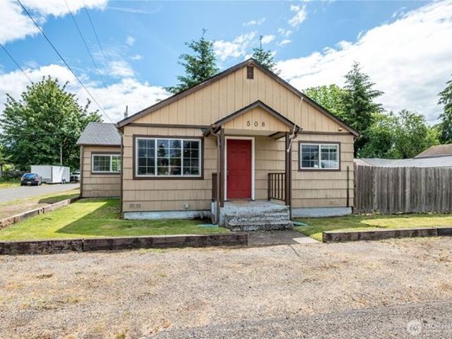 House for sale in Castle Rock, Washington
