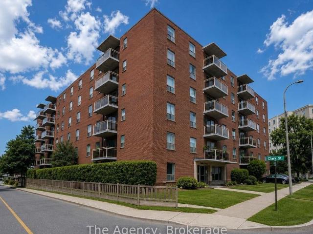 House for rent in St. Catharines, Golden Horseshoe