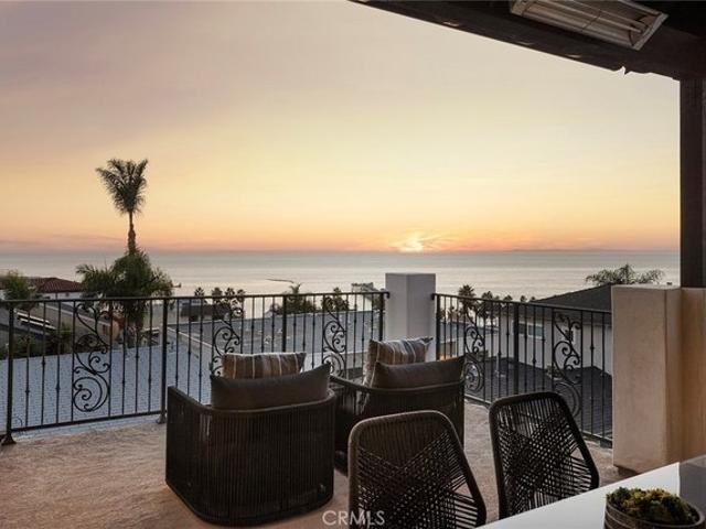 Townhouse for sale in San Clemente, California