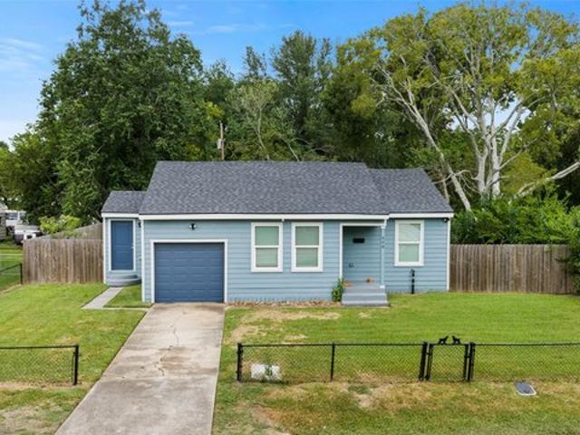 House for sale in La Marque, Galveston County