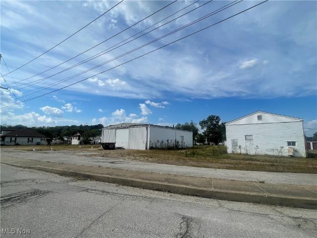 Commercial for sale in Parkersburg, West Virginia