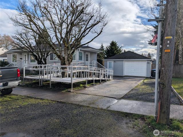 House for sale in Centralia, Washington