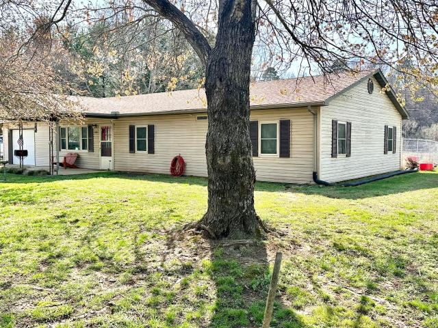House for sale in Thayer, Missouri