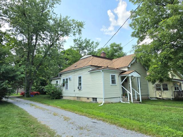 House for sale in Carbondale, Illinois