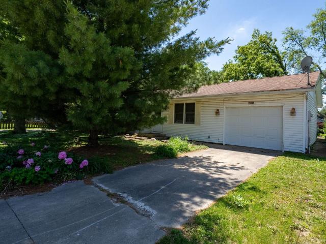 House for sale in Forrest, Illinois