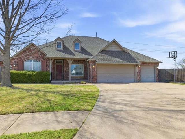 House for sale in Jenks, Oklahoma