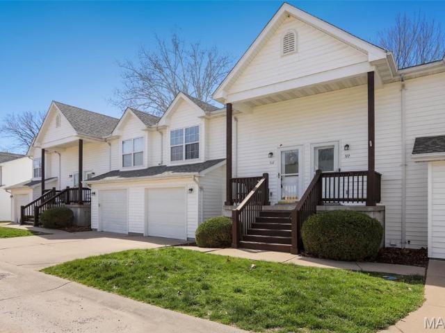 Condo for sale in Pacific, Missouri
