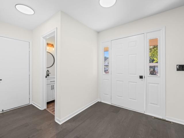 House for sale in Poplar Grove, Illinois