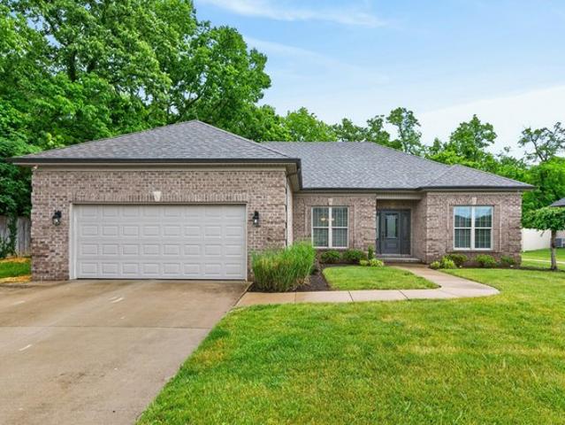 House for sale in Versailles, Kentucky