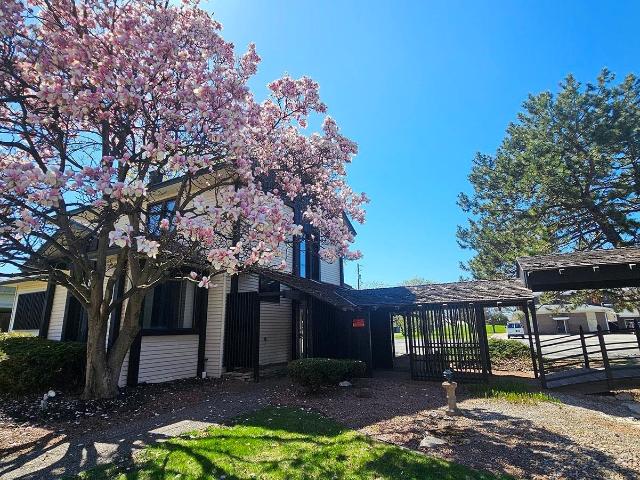 Commercial for sale in Green Bay