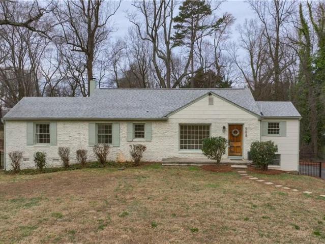 House for sale in Pfafftown, North Carolina