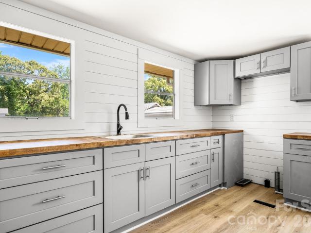 House for sale in Connellys Springs, North Carolina