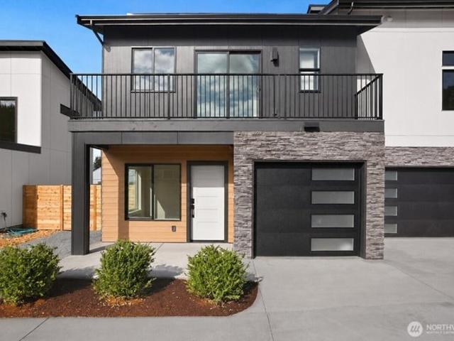 Townhouse for sale in Burien, Washington