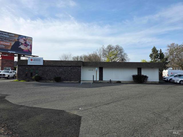 Commercial for sale in Lewiston